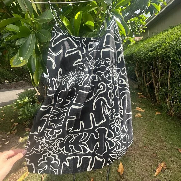 Manuheali'i top - Picture 1 of 3